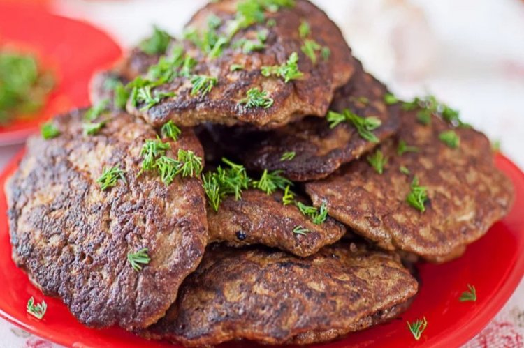 Оладьи из свиной печени с творогом