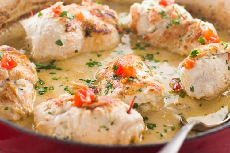 Индейка с овощами в сливочном соусе