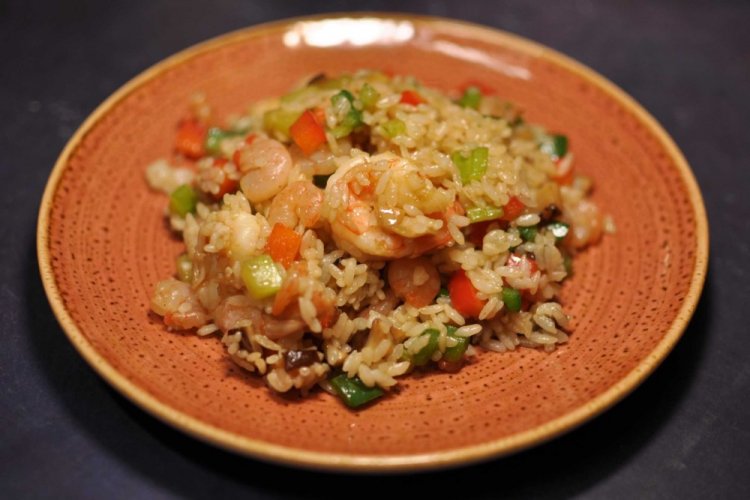 Рис с креветками и кокосовым молоком