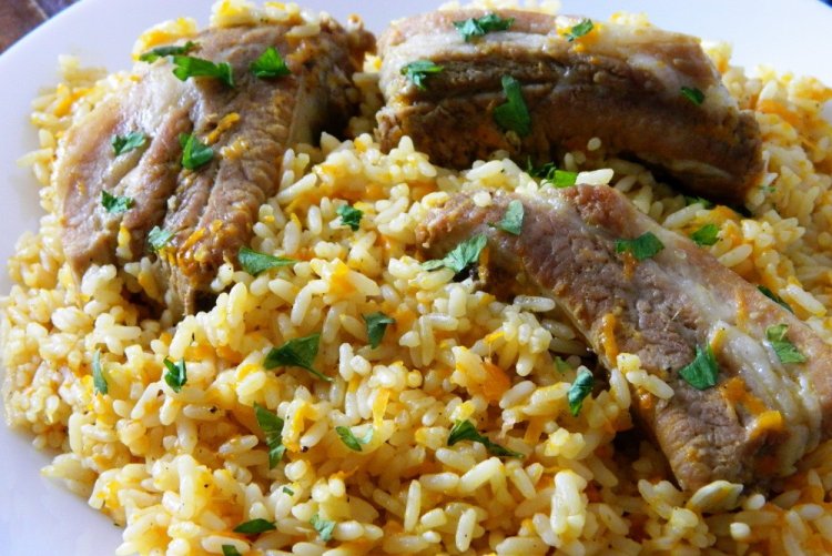 Свиные ребрышки с рисом в мультиварке