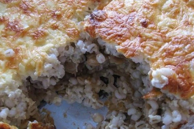 Запеканка из перловки с фаршем