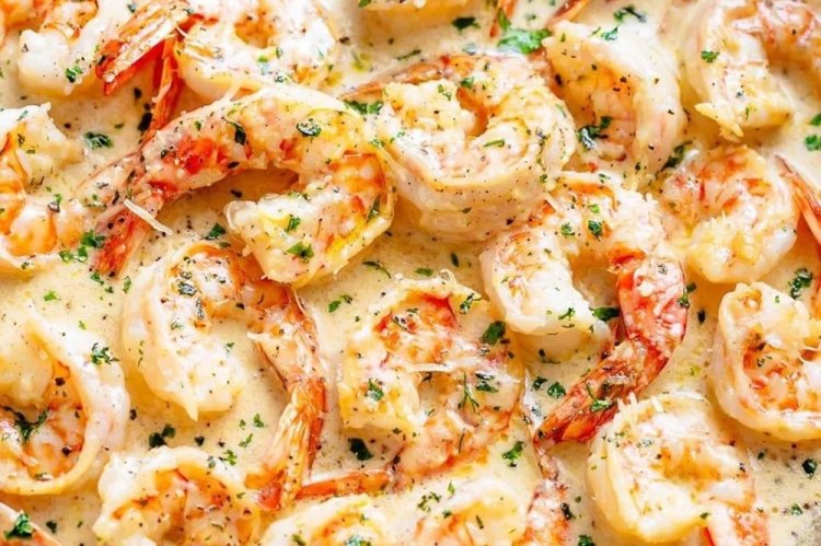 Креветки в сливочном соусе с куркумой