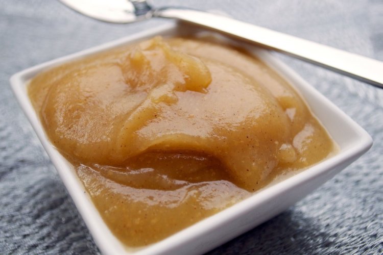 Яблочное пюре