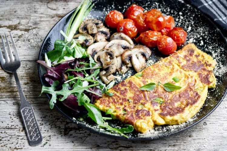 Нутовый омлет на аквафабе