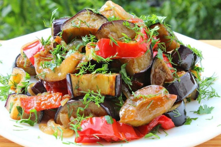 Баклажаны с болгарским перцем