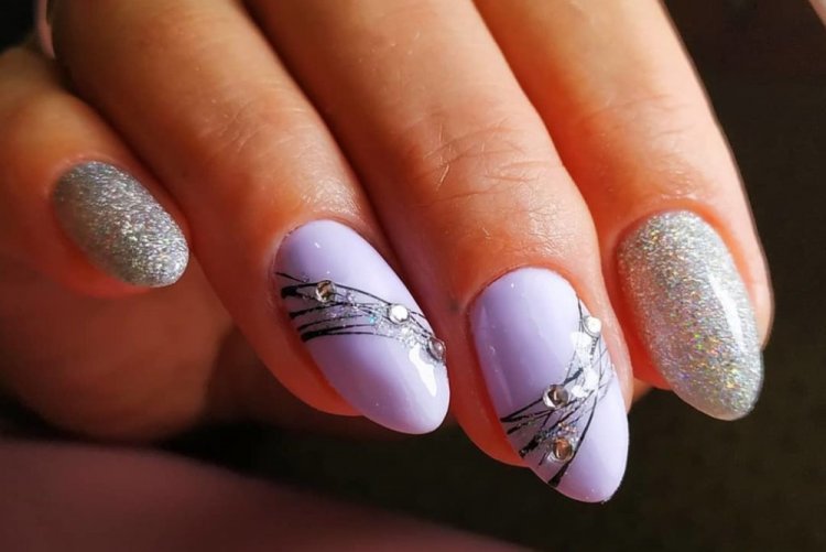 Новогодняя гирлянда из паутинки