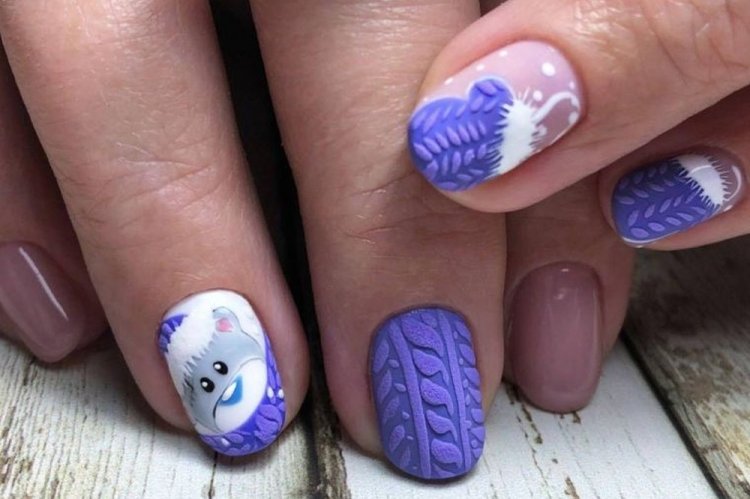 Объемный новогодний свитер