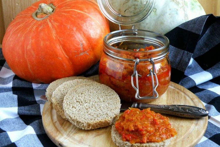 Икра из тыквы с помидорами на зиму