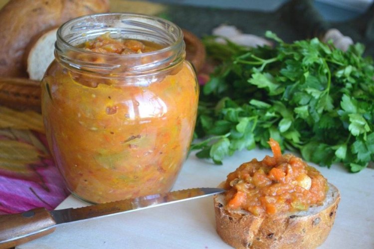 Икра из тыквы и кабачков с майонезом на зиму