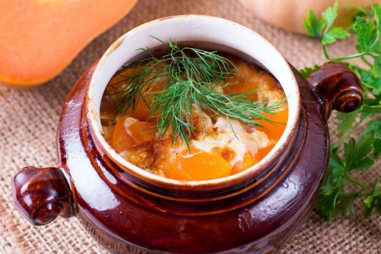 Гарнир из тыквы в горшочках