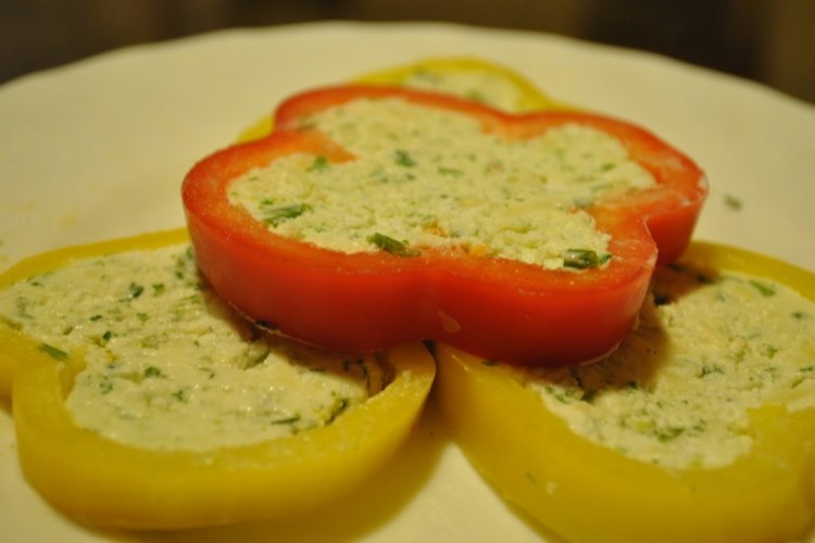 Фаршированный болгарский перец с творогом