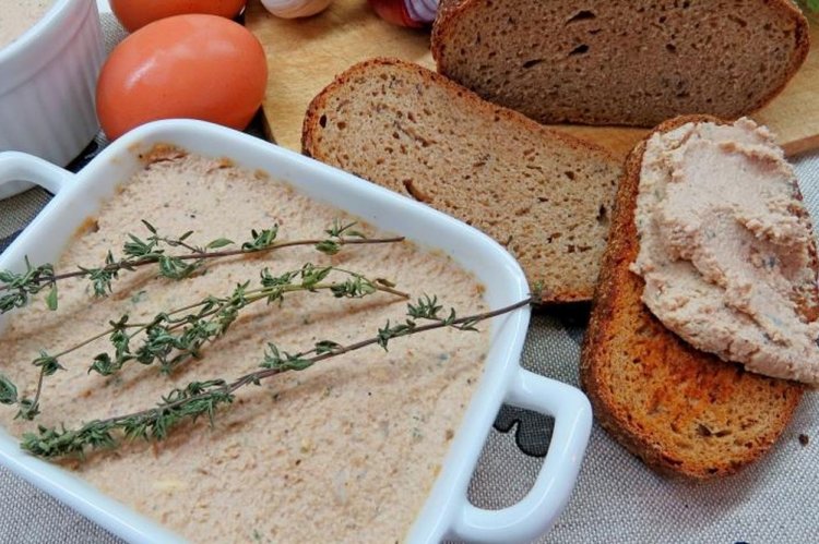 Паштет из яиц по-венгерски