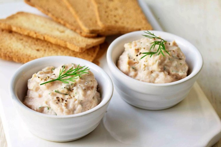 Паштет из селедки с грецкими орехами