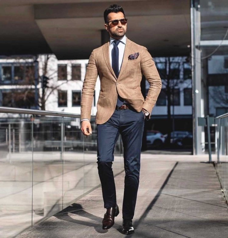 Классические костюмы