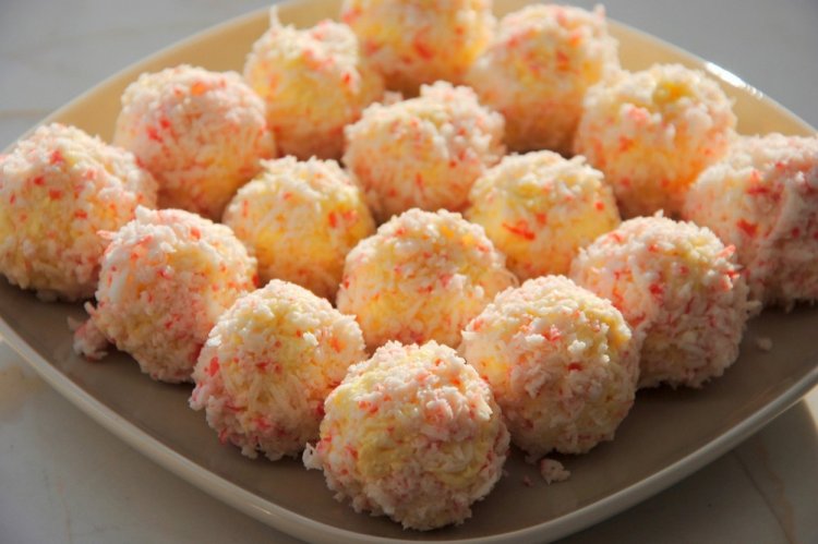 Крабовые шарики с грецкими орехами