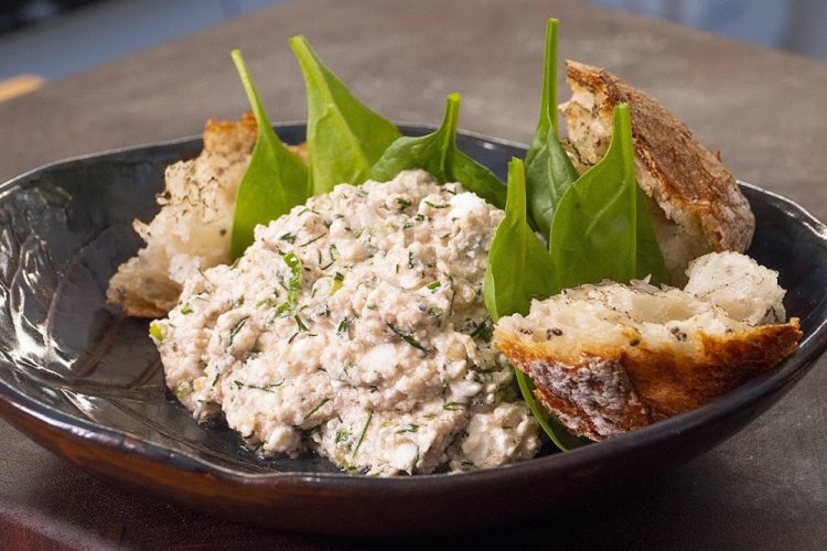 Паштет из печени трески с творогом и горчицей