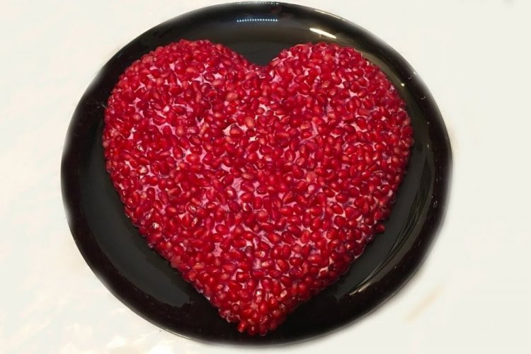 Слоеный салат с гранатом