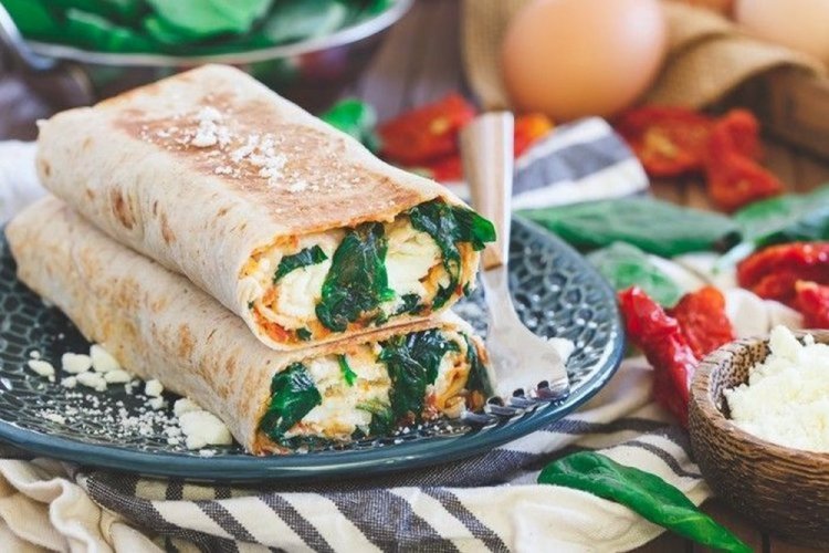 ПП штрудель из лаваша с творогом и шпинатом