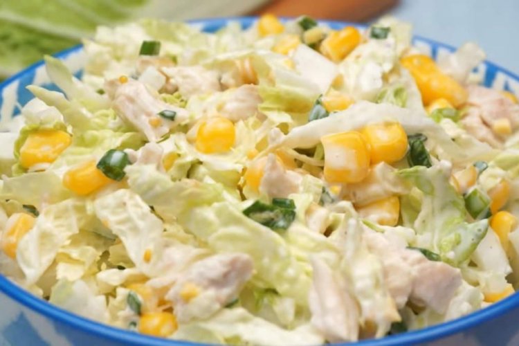 ПП салат с курицей и капустой