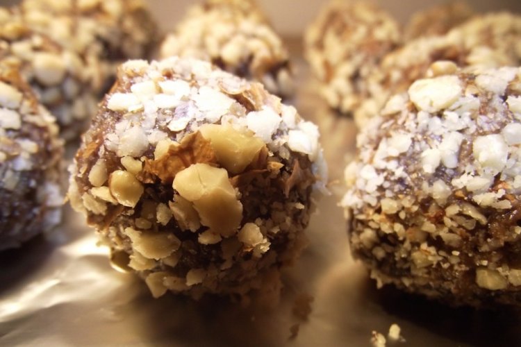 Ореховые кето-конфеты с маскарпоне