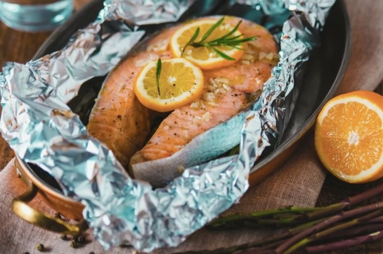 Стейки горбуши со сливочным маслом в духовке