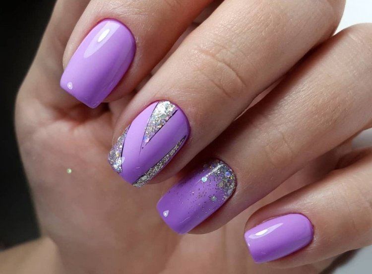Сиреневый маникюр