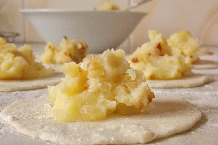Начинка из картошки с салом для пельменей