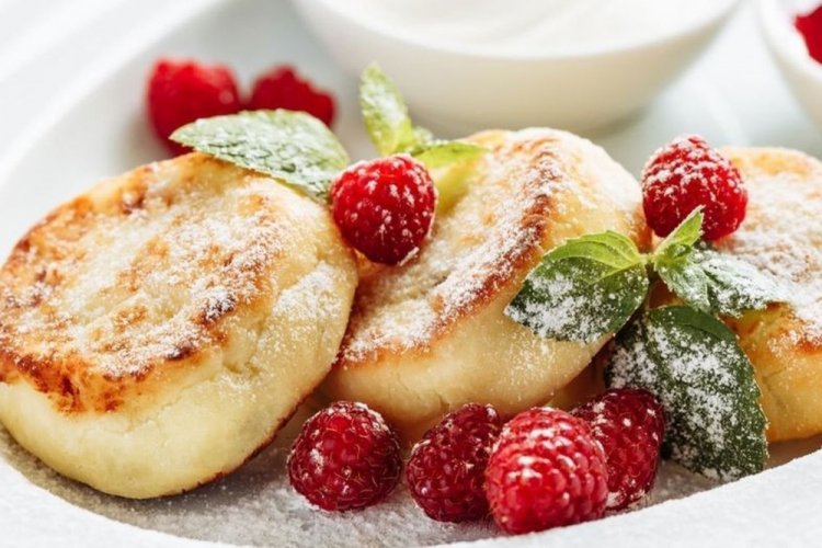 Сырники с малиной