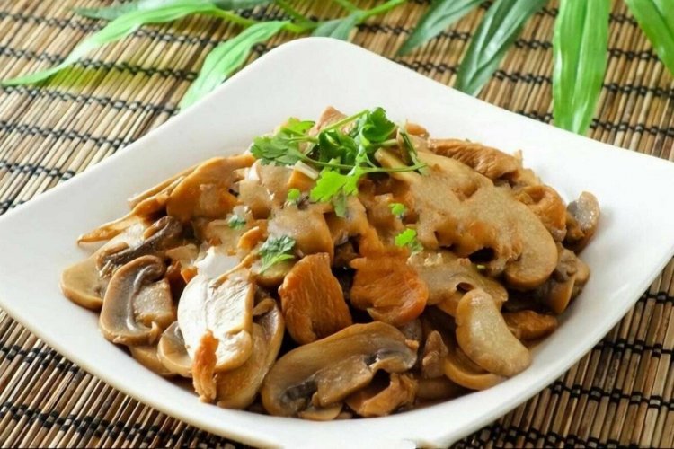 Свинина с грибами в рукаве