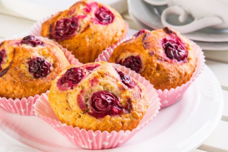 Маффины с черешней