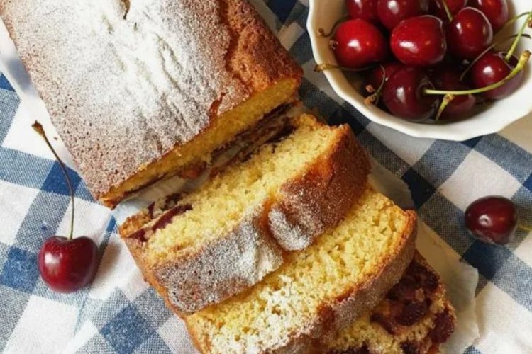 Кекс с черешней