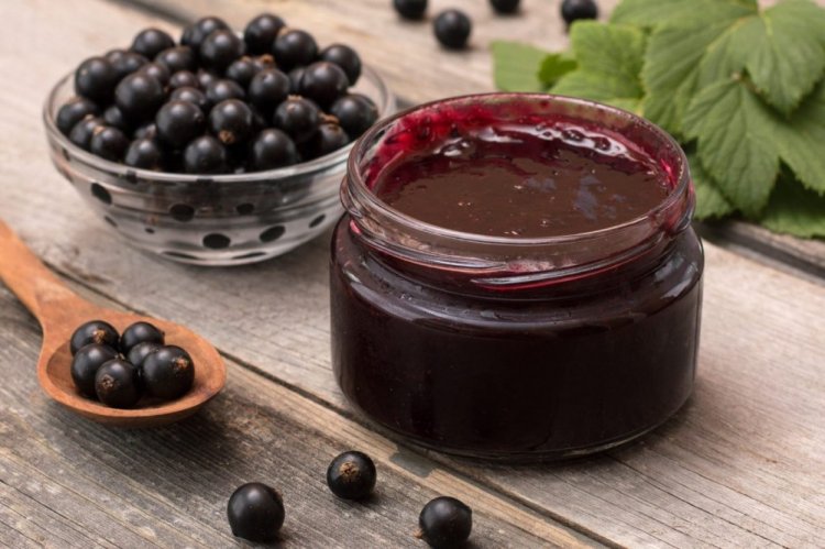 Повидло из яблок и черной смородины