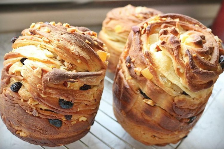 Кулич краффин с орехами и кокосовой стружкой