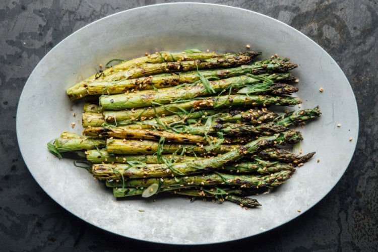 Спаржа по-корейски на гриле