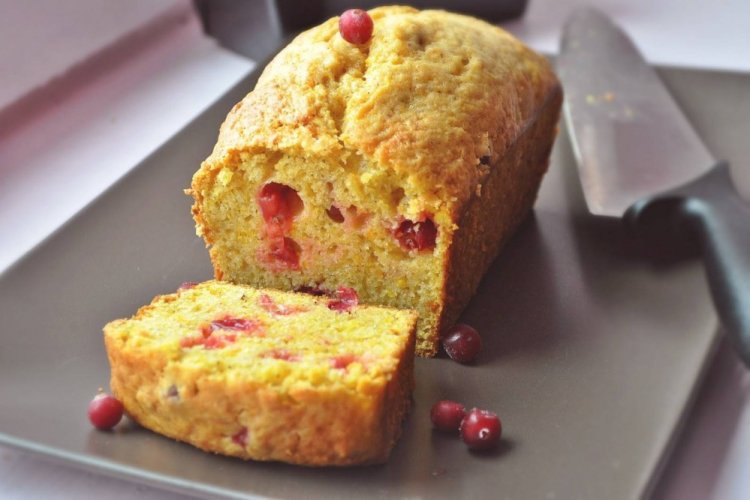 Тыквенный кекс с клюквой и апельсинами