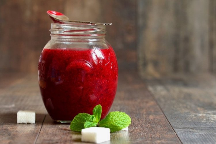 Клюква с сахаром без варки