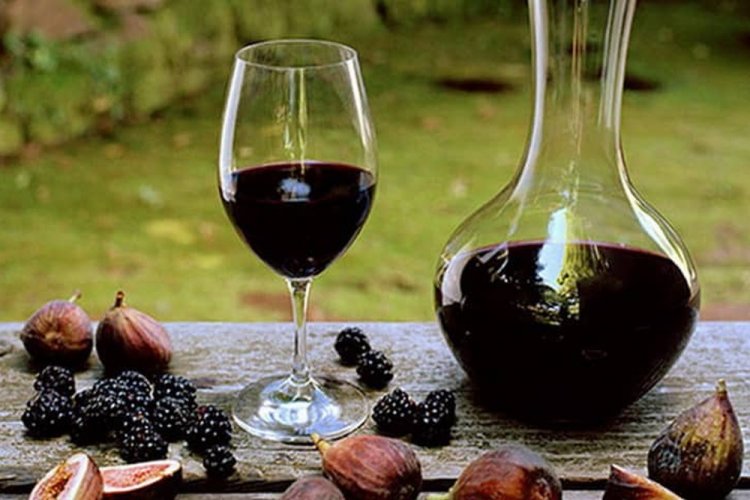 Домашнее вино из шелковицы