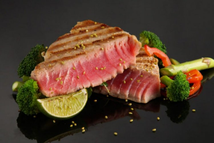 Тунец в кисло-сладком маринаде на гриле