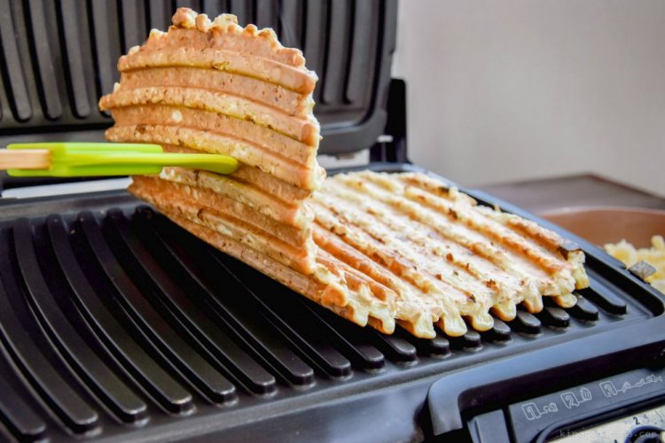 Вафли с овсяными хлопьями на молоке