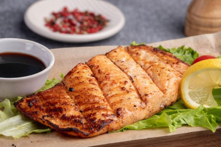 Форель в соусе терияки на гриле