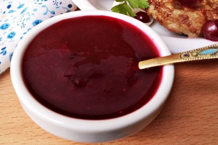Брусничный соус к мясу