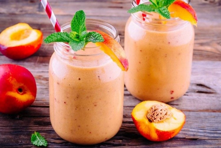 Смузи из нектаринов и банана