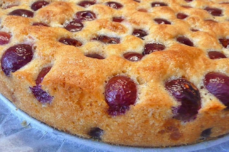 Лимонный пирог с вишней