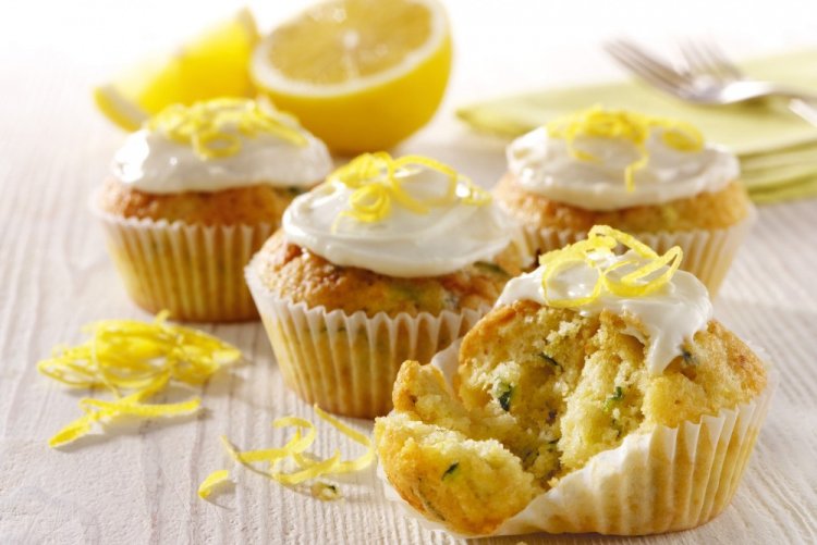 Лимонные маффины с базиликом