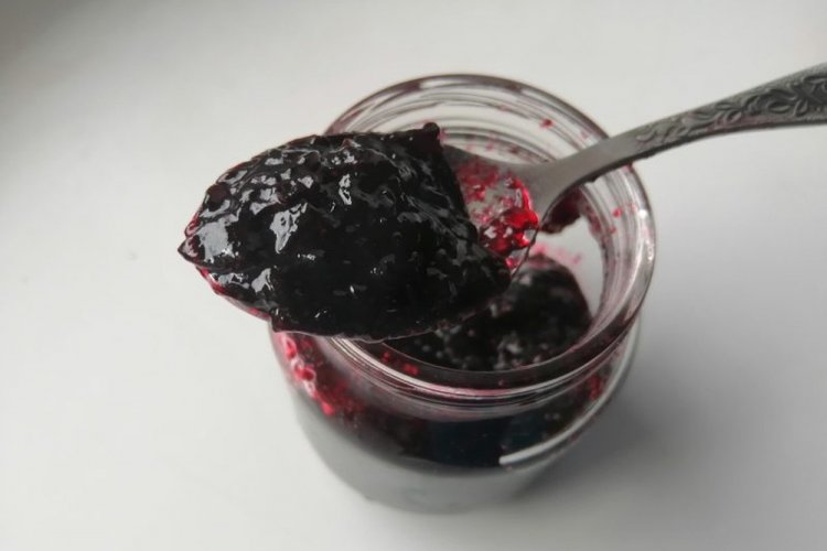 Густое варенье из черемухи