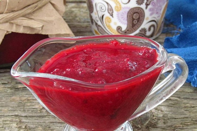 Соус из кизила с мятой на зиму