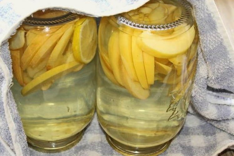 Компот из айвы с лимоном на зиму