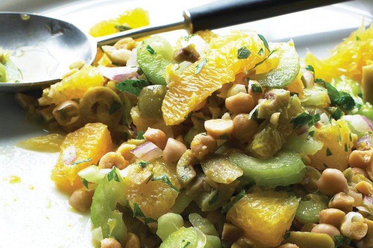 ПП салат с сельдереем и нутом