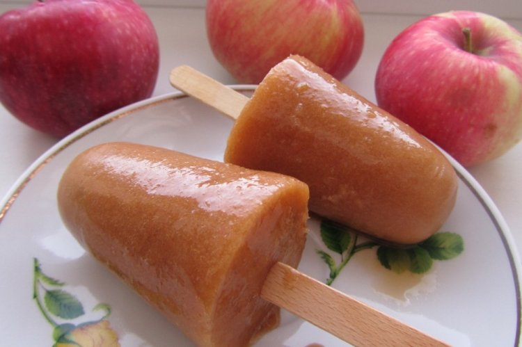 Мороженое из яблок и сгущенки