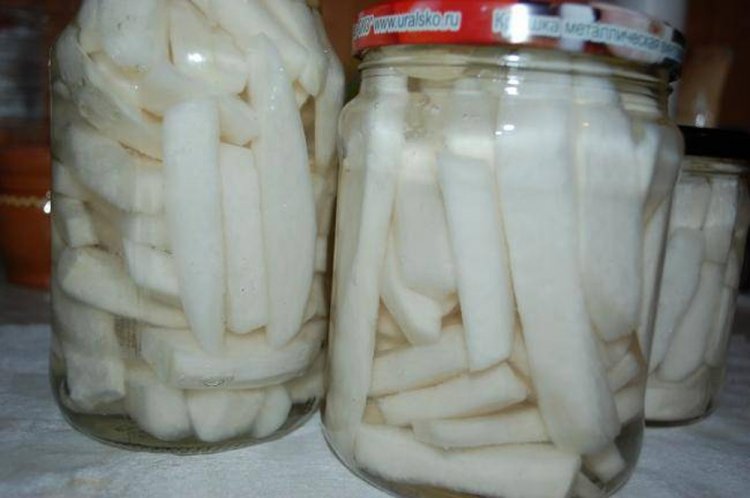 Редька брусочками на зиму